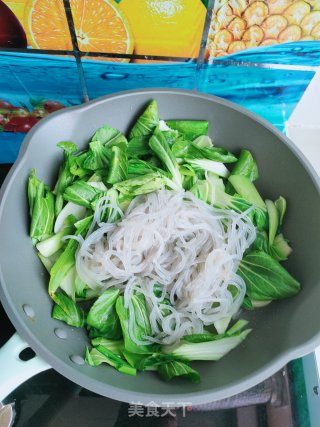 油菜炒粉条步骤9