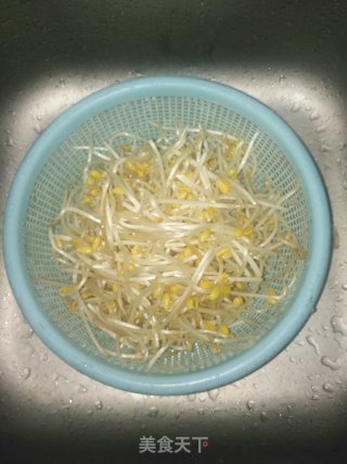 炒豆芽步骤2