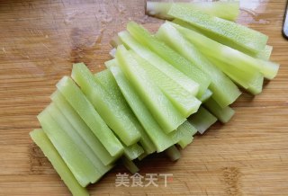 糯玉米莴笋炖排骨步骤3