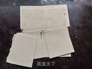 千张金针菇卷步骤2