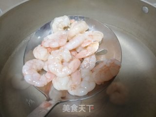    春天清淡美食～ 蚕豆虾仁烩蘑菇步骤4