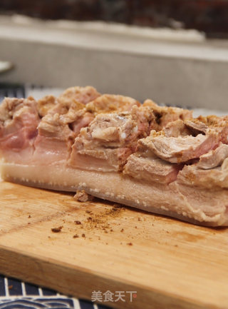 脆皮烧肉步骤3