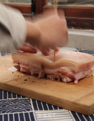 脆皮烧肉步骤4