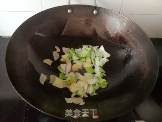 大葱炒香干步骤2