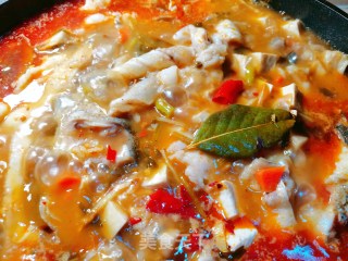麻辣酸菜豆腐鱼步骤6