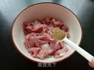 干锅肉片步骤1