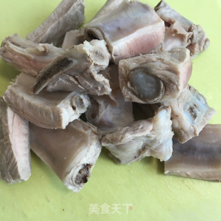 糖醋烧豌豆排骨步骤1