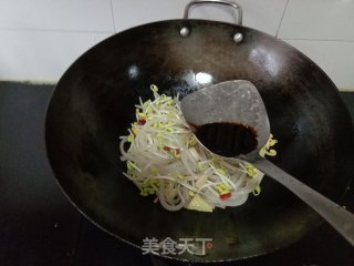 黄豆芽炒红薯粉步骤4