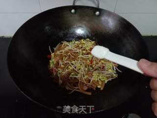 黄豆芽炒红薯粉步骤6