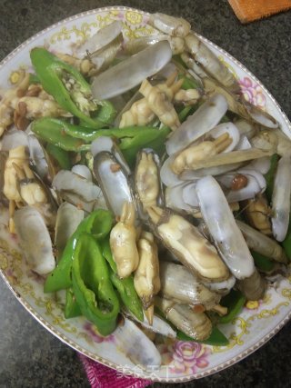 蛏子爆炒青椒步骤7