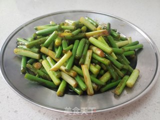清炒蒜苔步骤5
