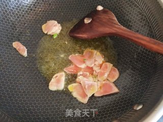 黄瓜胡萝卜片炒肉步骤2