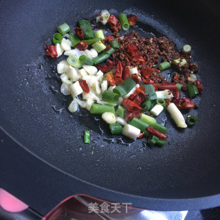 香辣虾仁土豆条步骤10