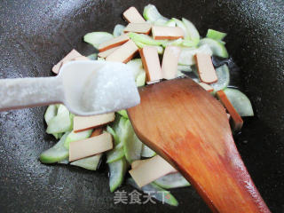 鸡蛋干炒夜开花步骤10
