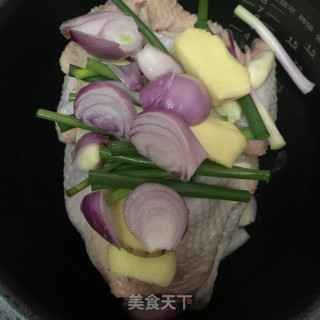 电饭煲焖鸡步骤3