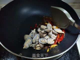 花甲魔芋烧虾尾步骤4 花甲魔芋烧虾尾步骤4