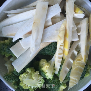 麻辣春笋时蔬锅步骤4 麻辣春笋时蔬锅步骤4