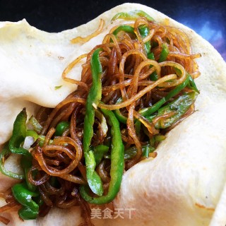 青椒粉条炒豆芽步骤12 青椒粉条炒豆芽步骤12