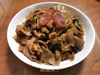 干扁豆炒腊肠步骤8