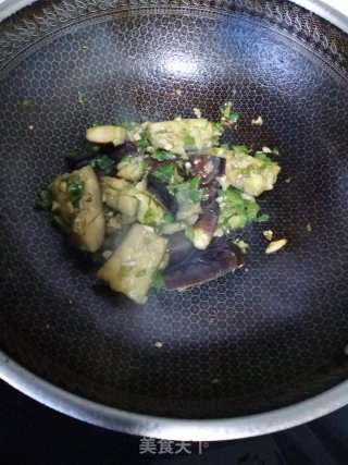 青椒油焖茄子步骤8