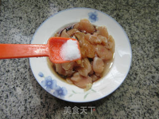芦笋炒鸡胸肉步骤4