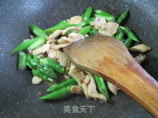 芦笋炒鸡胸肉步骤11