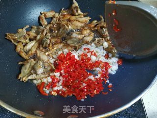 爆炒青蛙步骤6