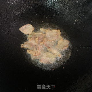 青瓜炒五花肉步骤4