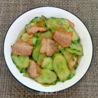 青瓜炒五花肉步骤9