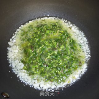 香椿芽煎蛋步骤7