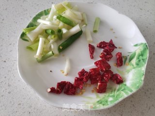 菠菜杆炒豆干步骤1