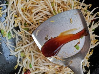 黑木耳炒绿豆芽步骤10