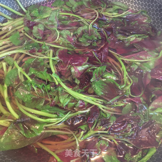 蒜蓉炒红苋菜步骤3