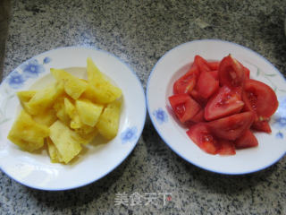 菠萝炒番茄步骤1