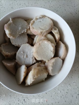 剁椒芋头蒸排骨步骤1