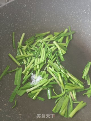 蒜苗炒木耳步骤11