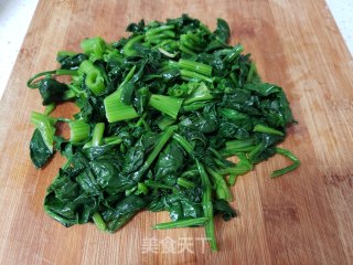 菠菜炒黄豆芽步骤4