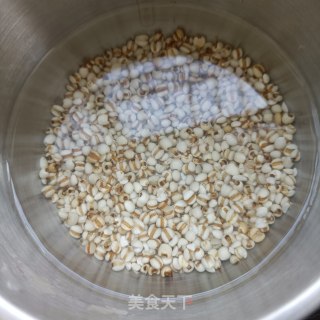 木耳薏米炖鹌鹑步骤1