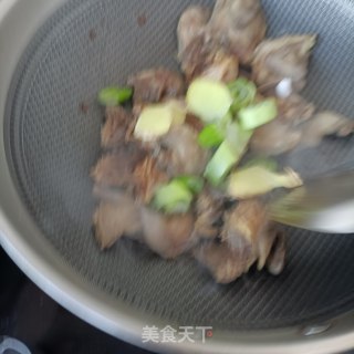 木耳薏米炖鹌鹑步骤17