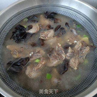 木耳薏米炖鹌鹑步骤19