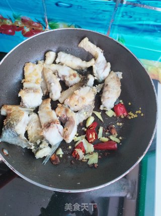 香醋焖梭鱼块步骤6