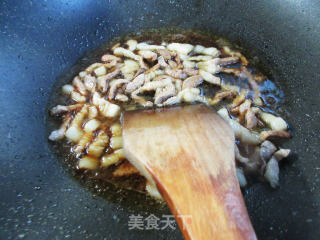 肉丝韭菜炒豆腐皮步骤6