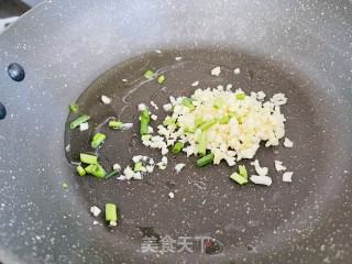 鲜嫩可口的芦笋炒虾仁步骤7