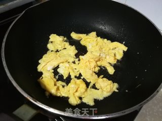 芥菜春笋炒蛋步骤4