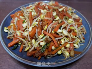 红萝卜炒黄豆芽步骤6