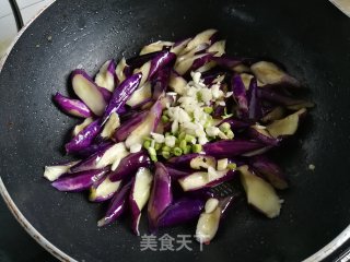 鱼香虾球茄子步骤7