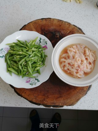 豆角炒鸡丝步骤2