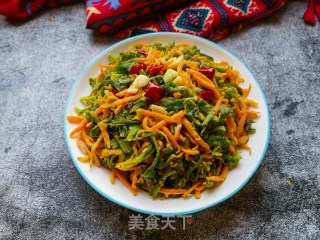 蒜瓣辣椒炒胡萝卜面条菜步骤18