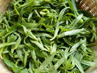 面条菜蒸胡萝卜丝步骤2