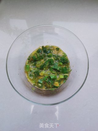 鸭油香葱摊鸡蛋步骤4